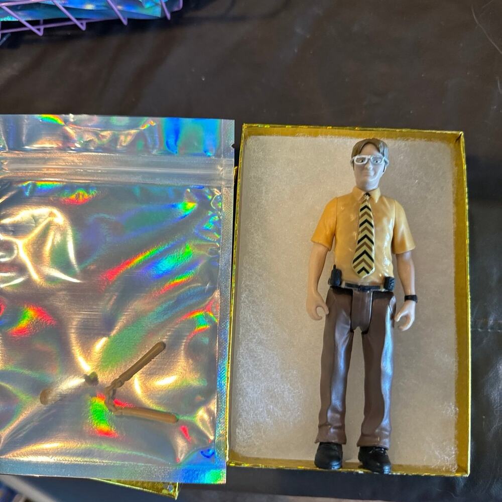 Dwight schrute action figure with accessories